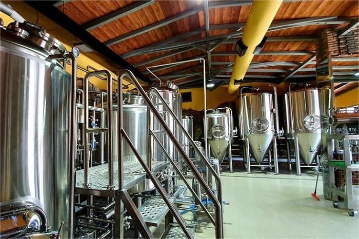 精釀啤酒廠的水處理：重要性、影響與處理方法